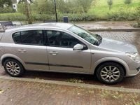 Occasion Opel Astra Sport 105 PK (77 kW) 2004 Grijs Hatchback