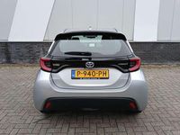 Occasion Toyota Yaris Hybrid 116 PK (85 kW) 2022 Grijs (metallic) Hatchback