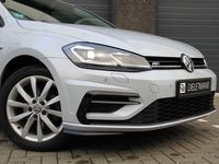 tweedehands VW Golf VII 1.5 TSI R-Line DSG | Apple Carplay | Stoelverwarming | Parkeersensoren | Oryx White Pareleffect Metallic | Vol | nieuwstaat