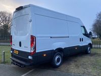 tweedehands Iveco Daily 35S14V 2.3 352L H2 Trekhaak / Camera / Navi / Airco / Cruise / Nieuwe Bus!