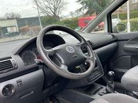 tweedehands VW Sharan 2.0 2006 facelift! 6-bak! 7-persoons! trekhaak! go