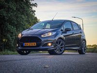 Occasion Ford Fiesta ST-Line 101 PK (74 kW) 2016 Grijs Hatchback