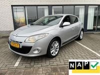 Occasion Renault Mégane III Authentique 110 PK (80 kW) 2011 Grijs Hatchback