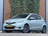 Occasion Toyota Yaris 99 PK (72 kW) 2012 Grijs Hatchback