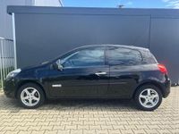 tweedehands Renault Clio 1.2 Authentique Navi/Trekhaak