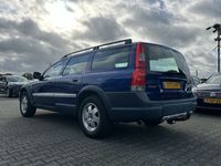 tweedehands Volvo V70 Cross Country 2.4 T Geartr. Comf. *XENON | VOLLEDER | ECC | CRUISE | TREKHAAK*