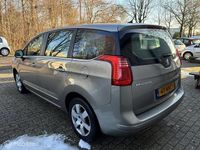 Occasion Peugeot 5008 156 PK (114 kW) 2010 Grijs MPV