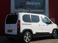 tweedehands Peugeot Rifter 1.2 130PK AUTOMAAT GT-LINE | TREKHAAK | APPLE CARPLAY/ANDROID AUTO | ACHTERUITRIJ CAMERA | LICHTMETALEN VELGEN 17" | DAB+ RADIO | CLIMA CONTROL | KEYLESS ENTRY | VOORRUIT VERWARMING |