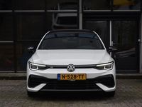 tweedehands VW Golf VIII 2.0 TSI R 4Motion Pano Stoelkoeling HUD AKRA VOLL