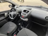 tweedehands Peugeot 107 1.0 Active, airco, radio cd , elek. ramen, 5drs