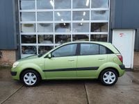 Occasion Kia Rio 97 PK (71 kW) 2007 Groen Hatchback