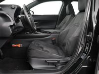 tweedehands Lexus UX 250h Business Line | Carplay | Adaptive cruise | Camera | Full LED | Keyless | Dodehoek detectie | PDC | Bluetooth