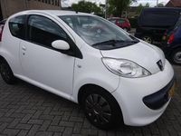 tweedehands Peugeot 107 1.0-12V XR met Airco & nieuwe Apk !.... inruil mogelijk