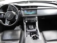 Occasion Jaguar XF Sportbrake Portfolio 180 PK (132 kW) 2018 Zwart, metallic lak Stationwagen