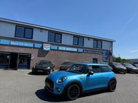 Occasion Mini ONE Pepper 74 PK (54 kW) 2018 Blauw, metallic lak Hatchback
