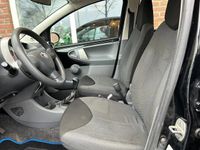 tweedehands Toyota Aygo 1.0-12V +