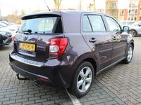 Occasion Toyota Urban Cruiser 101 PK (74 kW) 2010 Paars Hatchback