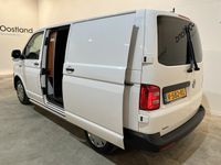 tweedehands VW Transporter 2.0 TDI L1H1 Servicebus / Sortimo Inrichting / Euro 6 / Schuifdeur L + R / Airco / Cruise Control / CarPlay / PDC / Navigatie