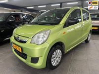 Occasion Daihatsu Cuore 69 PK (50 kW) 2008 Groen (metallic) Hatchback