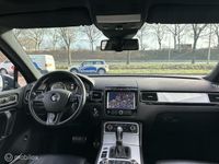 tweedehands VW Touareg 3.0 TDI R-Line Pano Led navi Grijskent Ex