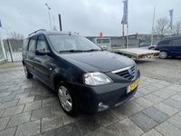 tweedehands Dacia Logan MCV 1.4 Lauréate 2e EIGENAAR, LAGE KM STAND, ZEER RUIME AUTO.