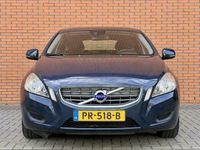 tweedehands Volvo V60 1.6 DRIVe Kinetic | Cruise Control | Airconditioning | Parrot | Radio/cd | 16" Lichtmetaal | Led | Elektrische Spiegels | Elektrische Ramen |