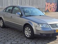 Occasion VW Passat 131 PK (96 kW) 2004 Grijs Sedan