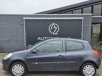 Occasion Renault Clio II Expression 75 PK (55 kW) 2006 Grijs Hatchback