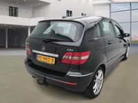 tweedehands Mercedes B180 CDI Class AIRCO CRUISE LEDER TREKHAAK 2 X SLEUTELS