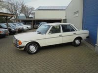 tweedehands Mercedes E230 W123 200-280AIRCO 2e eigenaar