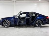 Occasion BMW 550e M Sport 489 PK (359 kW) 2025 Tansanitblau (donker blauw) Sedan