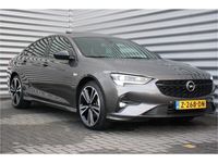 tweedehands Opel Insignia GRAND SPORT 2.0 TURBO 200PK GS-LINE AUTOMAAT / NAVI / LEDER / CLIMA / LED-MATRIX / AGR / PDC / SCHUIF-KANTELDAK / 20" LMV / OPC-