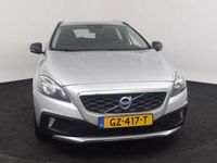 tweedehands Volvo V40 CC 2.0 T3 Summum | Trekhaak • Leder • Navi • Clima •