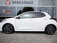 Occasion Toyota Yaris Hybrid Design 116 PK (85 kW) 2021 Wit Hatchback