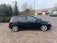 Occasion Mercedes B180 Prestige 109 PK (80 kW) 2015 Zwart MPV