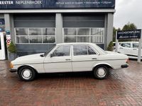 tweedehands Mercedes 230 (W123) LPG 1977 Automaat Apk 12-2024 belastingvrij