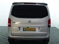 tweedehands Mercedes Vito 111 CDI AMG Night Edition- Park Assist, Navi, Camera, Clima, Sidebars, Grijs kenteken