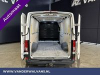 tweedehands VW Crafter 2.0 TDI 140PK L3H2 L2H1 Euro6 Airco | Camera | 3000kg Trekhaak | Parkeersensoren Adaptieve Cruisecontrol, Apple Carplay & Android Auto