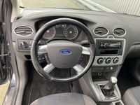 tweedehands Ford Focus 1.6-16V Futura 5-Drs, A/C, CC, Clarion Bluetooth A