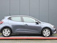 Occasion Renault Clio V Zen 93 PK (68 kW) 2021 Grijs Hatchback