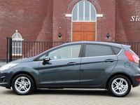 Occasion Ford Fiesta Style 101 PK (74 kW) 2015 Grijs Hatchback