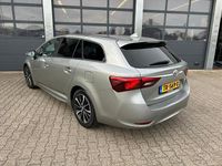 Occasion Toyota Avensis Skyview Edition 147 PK (108 kW) 2018 Grijs (metallic) Stationwagen