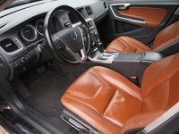 Occasion Volvo V60 Momentum 241 PK (177 kW) 2011 Zwart (metallic) Stationwagen