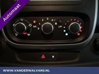 tweedehands Renault Trafic 2.0 dCi 146pk Automaat L2H1 Euro6 Airco | Navigatie | Cruisecontrol Stoelverwarming, Parkeersensoren