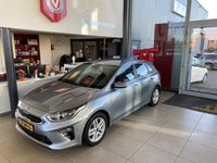 tweedehands Kia Ceed 1.0 T-GDi DynamicLine,NL Auto,Navigatie,Achteruitrijcamera,Trekhaak,Achteruitrijsensoren,Climate&Cruisecontrol,Bluetooth met Spraakbediening,Ipo Usb Aansluiting,16 Inch Lmv