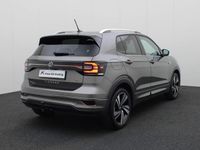 tweedehands VW T-Cross - 1.0TSI/110PK R-Line DSG · Navigatie · Trekhaak · Parkeersensoren + camera