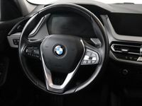 tweedehands BMW 118 118 i Executive Edition (NAVIGATIE CARPLAY LED P