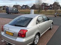 Occasion Toyota Avensis Luna 129 PK (94 kW) 2003 Zilver Hatchback