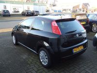 Occasion Fiat Grande Punto 77 PK (56 kW) 2006 Zwart Hatchback