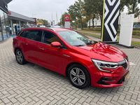 Occasion Renault Mégane GrandTour Intens 140 PK (102 kW) 2021 Rood Stationwagen